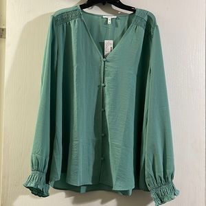Maurices Blouse Top, Size Medium